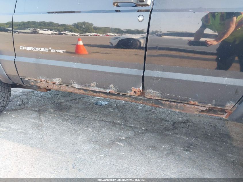 2000 Jeep Cherokee Sport VIN: 1J4FF48S1YL264242 Lot: 42920612