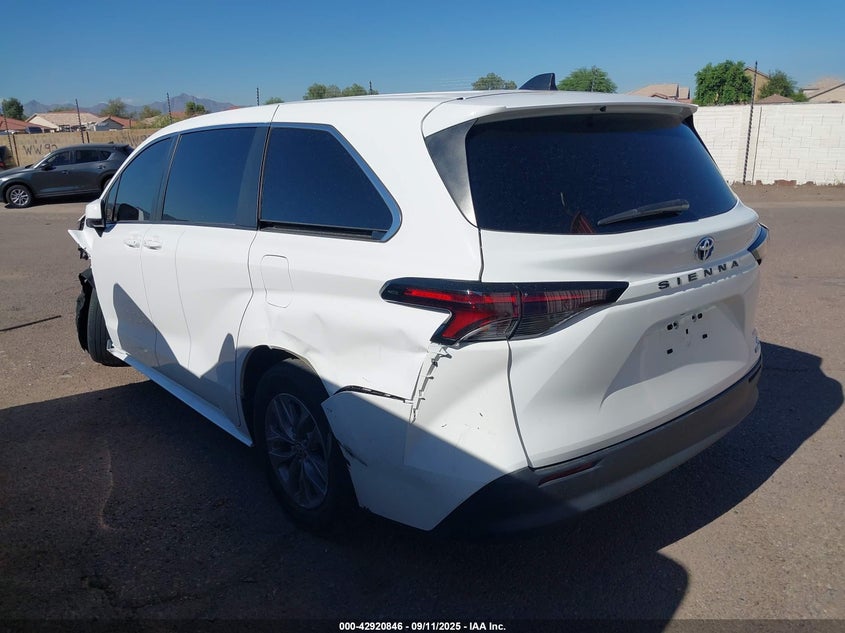 Vin: 5tdkrkec1ps169500, lot: 43414572, toyota sienna le 20233