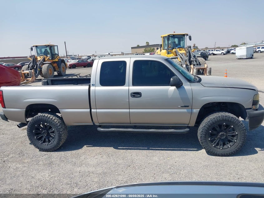 2001 Chevrolet Silverado 1500 Ls VIN: 2GCEC19V41128234 Lot: 42921098