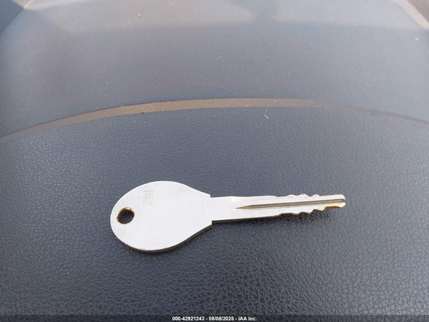 2016 NISSAN VERSA 1.6 SV - 3N1CN7AP8GL873210