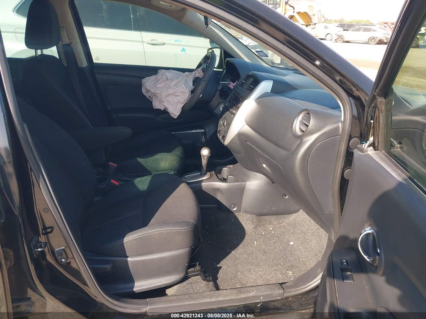 2016 NISSAN VERSA 1.6 SV - 3N1CN7AP8GL873210