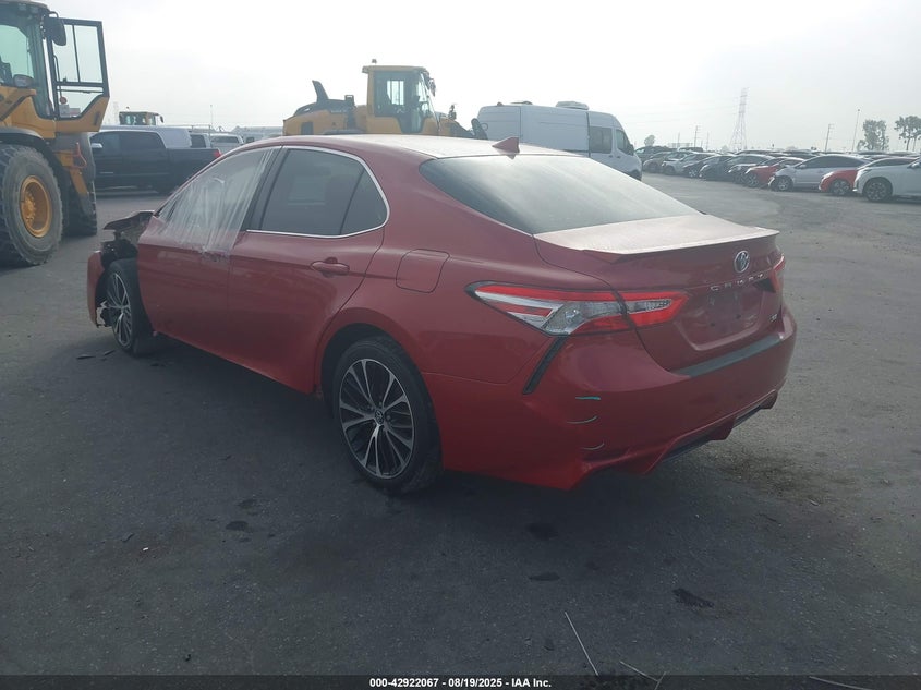 4T1G11AKXLU300798 2020 TOYOTA CAMRY photo no. 3