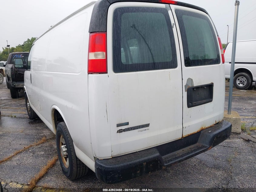 2011 Chevrolet Express 3500 Work Van white van flexible 1GCZGTBG7B1166625 photo #4