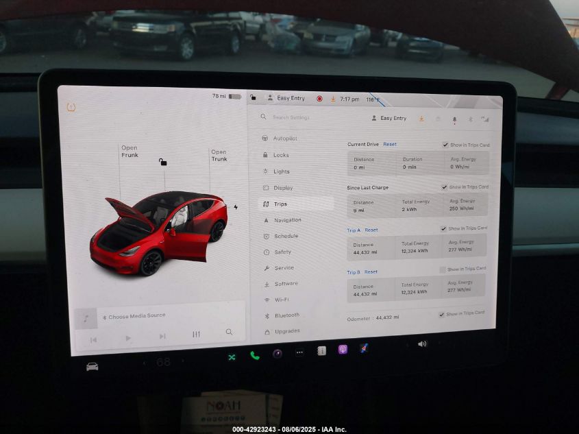 2021 Tesla Model Y Long Range Dual Motor All-Wheel Drive VIN: 5YJYGAEE6MF303591 Lot: 42923243