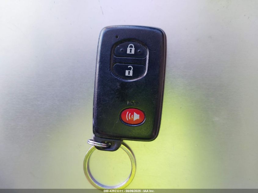 2015 Toyota Prius Two VIN: JTDKN3DU0F1952153 Lot: 42923311