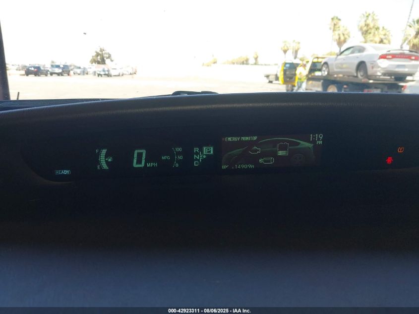 2015 Toyota Prius Two VIN: JTDKN3DU0F1952153 Lot: 42923311