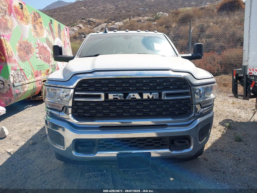 2022 Ram 3500 Big Horn 4X4 8' Box VIN: 3C63RRHL4NG276715 Lot: 42923672