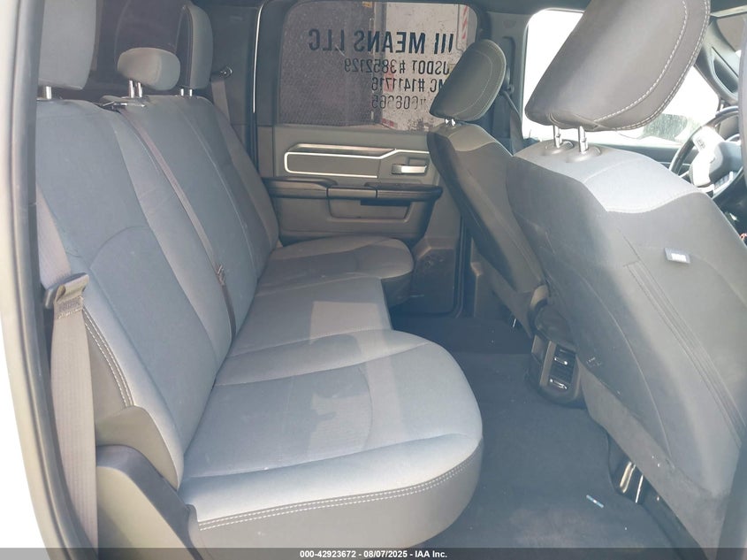 2022 Ram 3500 Big Horn 4X4 8' Box VIN: 3C63RRHL4NG276715 Lot: 42923672