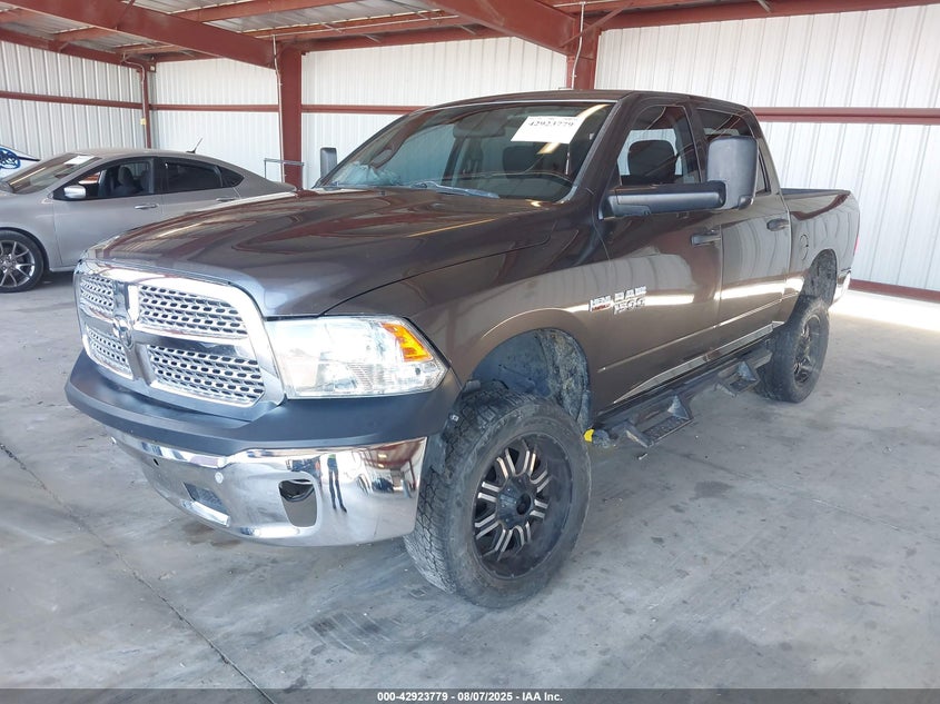 Vin: 1c6rr7kt5fs526917, lot: 43417505, ram 1500 express 20152