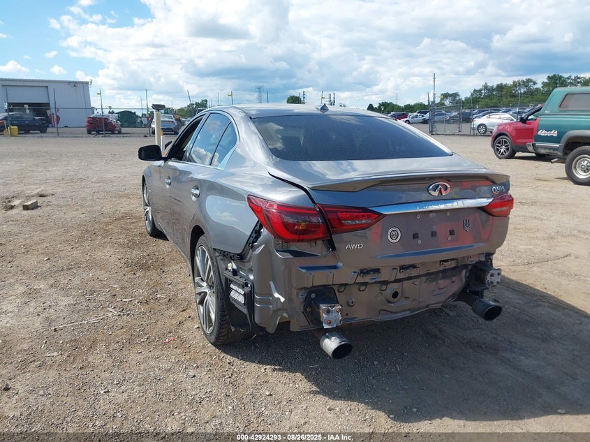 2018 INFINITI Q50 3.0T LUXE/3.0T SPORT - JN1EV7AR7JM611900