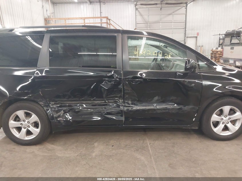 2015 Toyota Sienna Le 8 Passenger VIN: 5TDKK3DC5FS531239 Lot: 42924428