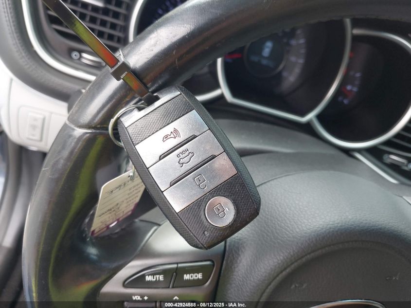 2015 Kia Optima Ex VIN: 5XXGN4A7XFG488125 Lot: 42924588