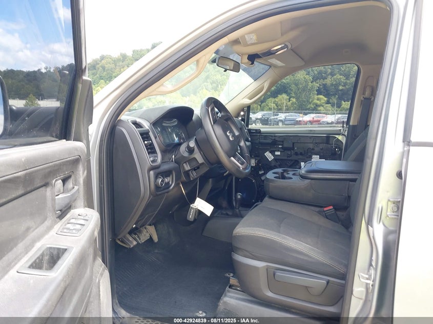 3C63R3CL3LG102944 2020 RAM 3500 photo no. 5