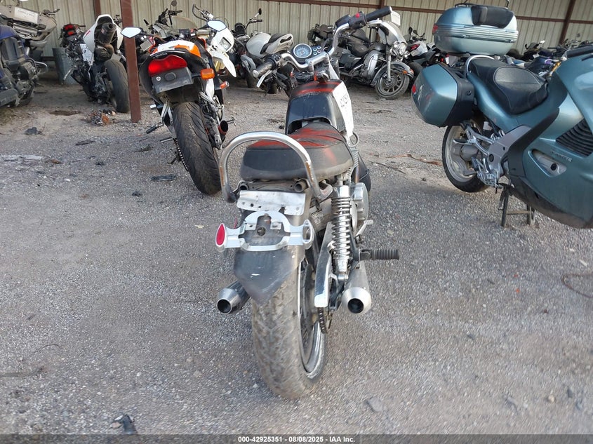 2002 TRIUMPH MOTORCYCLE BONNEVILLE - SMT900HN32J142154