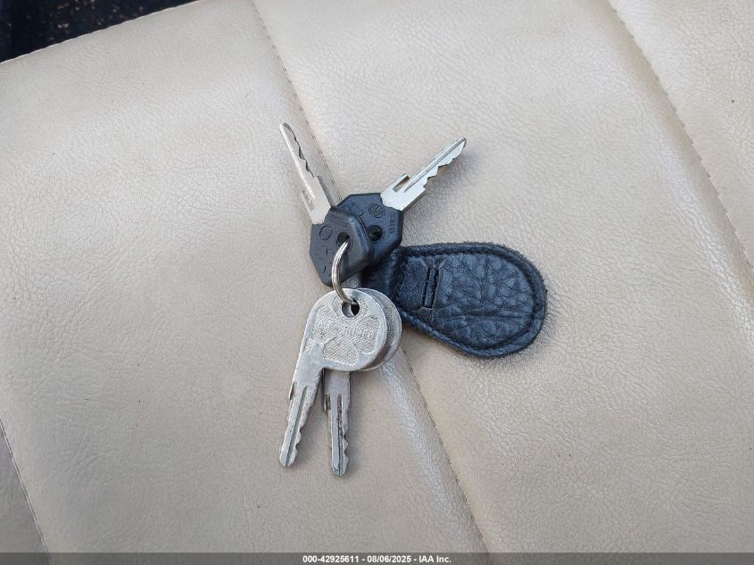 1985 Alfa Romeo Veloce 2000 Spider VIN: ZARBA5417F1020860 Lot: 42925611