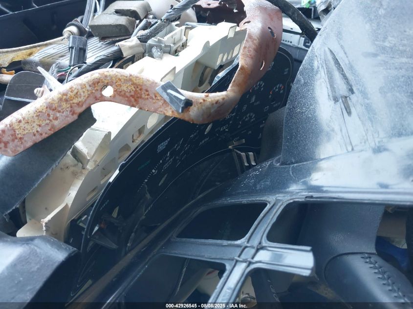 2002 Chevrolet Suburban 1500 Lt VIN: 1GNEC16ZX2J271337 Lot: 42926545