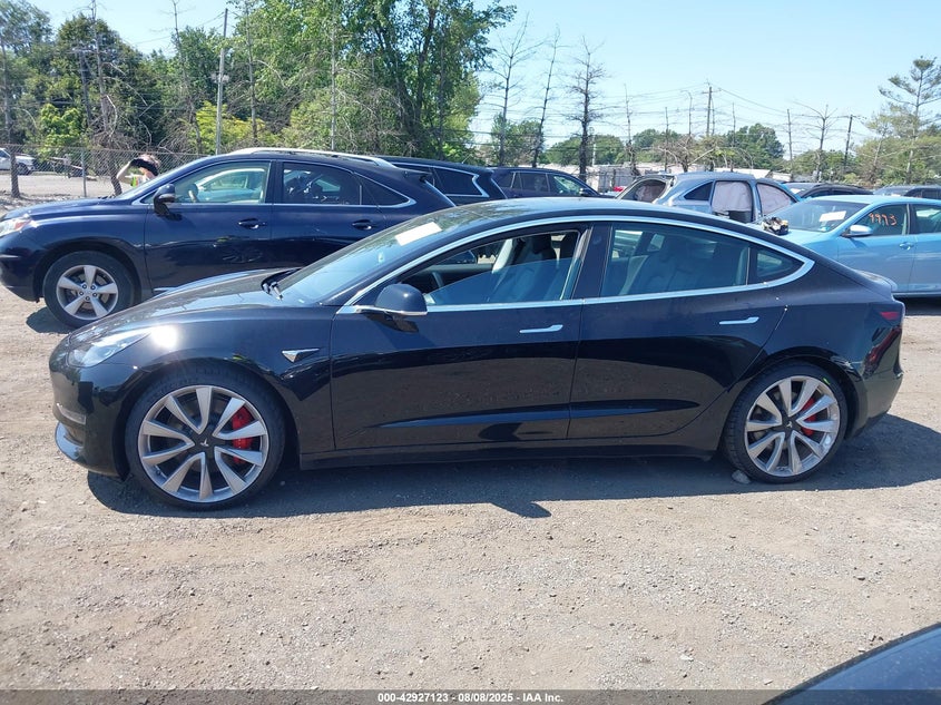 2019 Tesla Model 3 Long Range/Performance VIN: 5YJ3E1EBXKF408699 Lot: 42927123