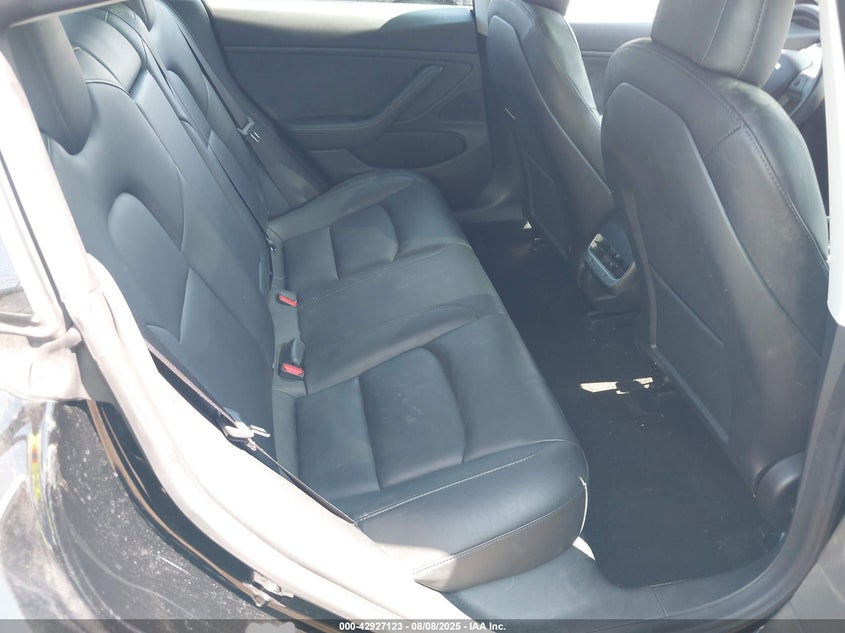 2019 Tesla Model 3 Long Range/Performance VIN: 5YJ3E1EBXKF408699 Lot: 42927123