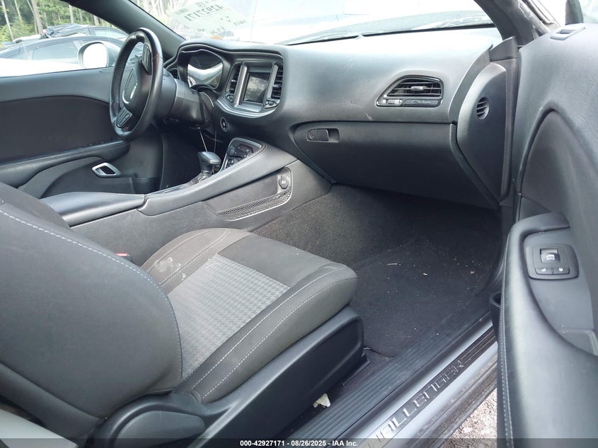 2022 Dodge Challenger Sxt VIN: 2C3CDZAG6NH237830 Lot: 42927171