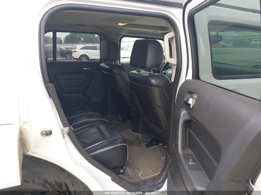 2007 Hummer H3 Suv VIN: 5GTDN13E278246570 Lot: 42927373