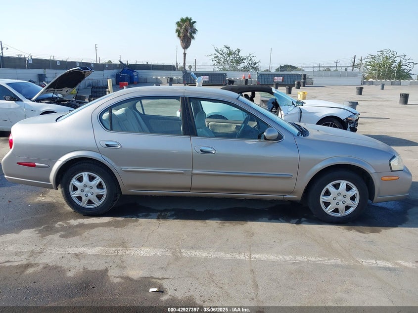 2000 Nissan Maxima Gle/Gxe/Se VIN: JN1CA31D8YT737893 Lot: 42927397