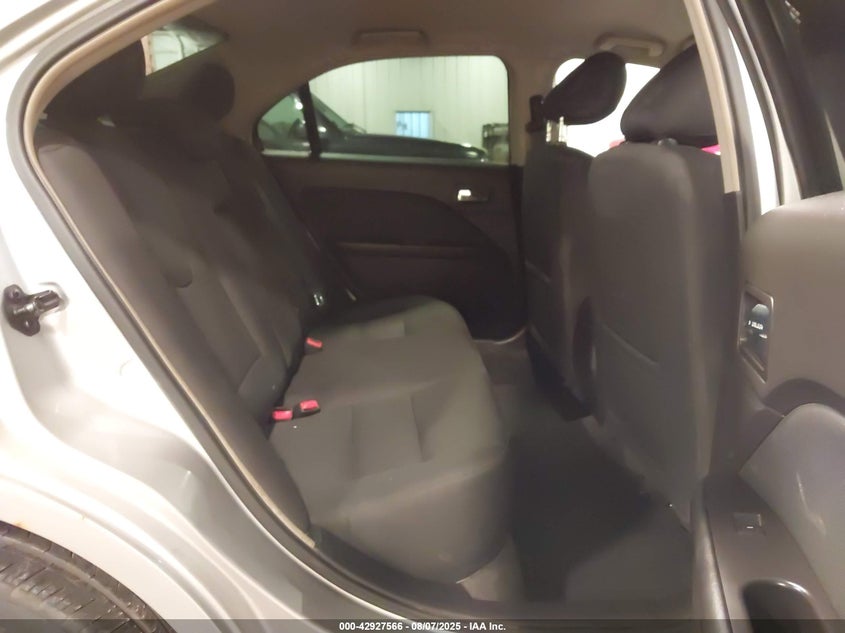 2011 Ford Fusion Se VIN: 3FAHP0HA7BR248301 Lot: 42927566