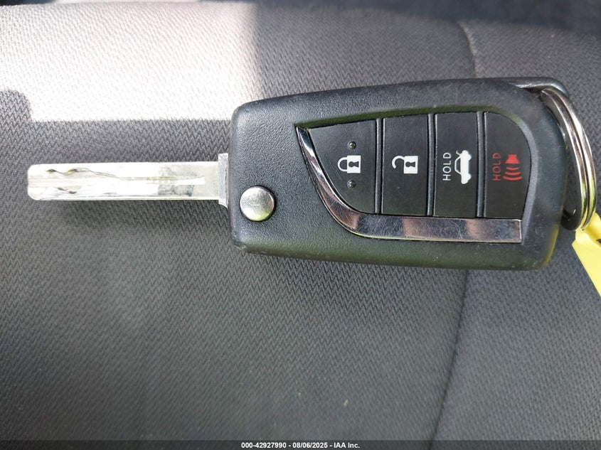 VIN 4T1C11AK7LU931586 2020 TOYOTA CAMRY LE