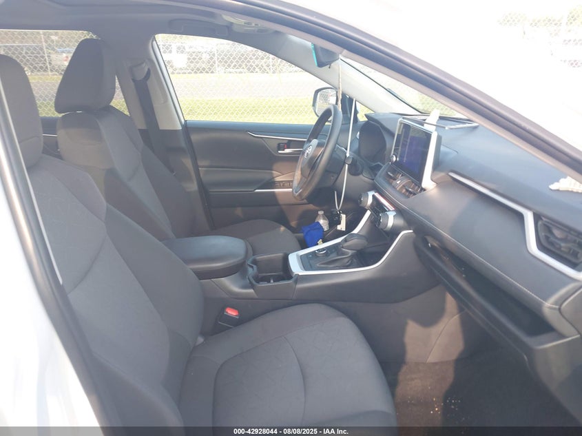 2024 TOYOTA RAV4 HYBRID XLE - 2T3RWRFV5RW238867