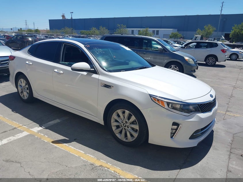5XXGT4L37JG241685 2018 Kia Optima S auction photo 1