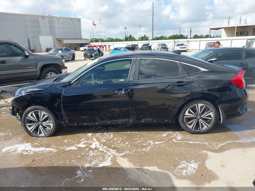 JHMFC1F75JX013801 2018 HONDA CIVIC photo no. 15