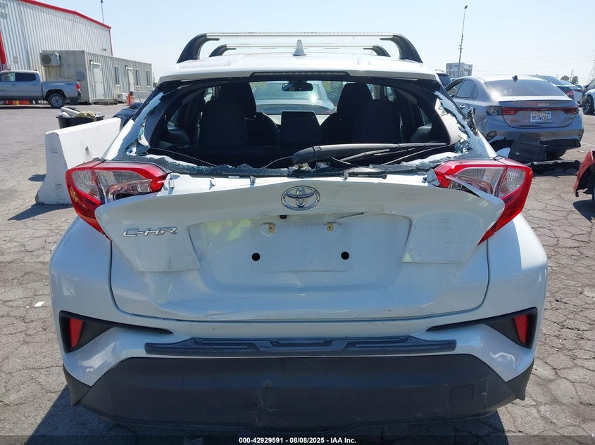 VIN NMTKHMBX3MR136871 2021 TOYOTA C-HR LE