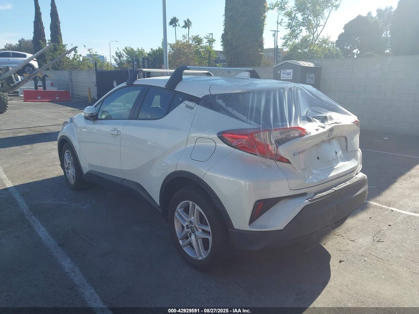 VIN NMTKHMBX3MR136871 2021 TOYOTA C-HR LE