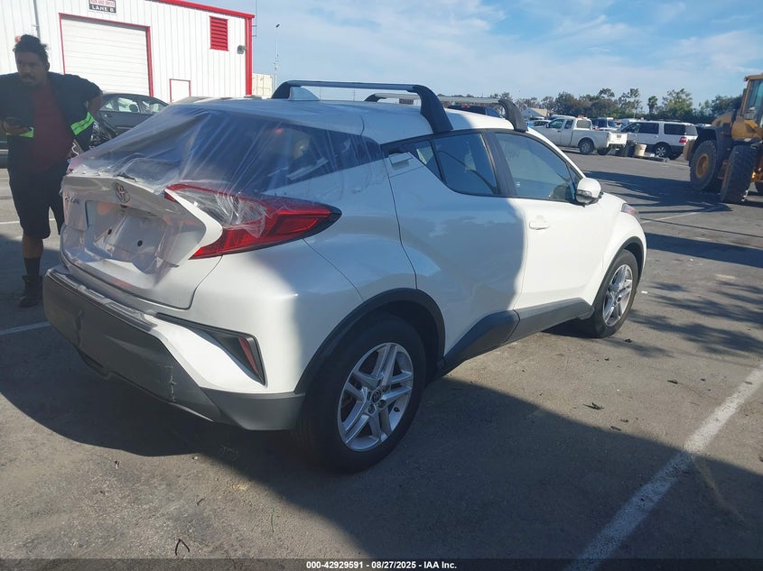 VIN NMTKHMBX3MR136871 2021 TOYOTA C-HR LE