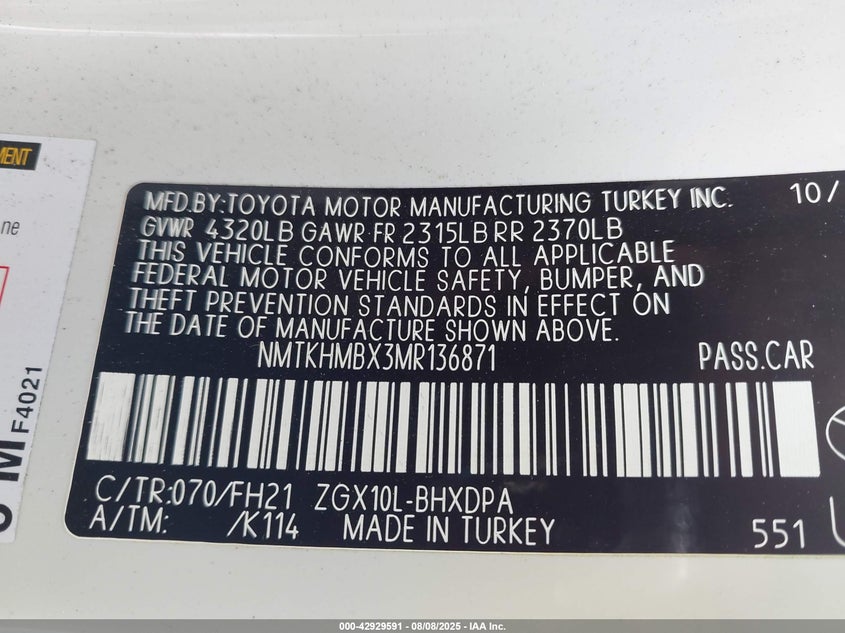 VIN NMTKHMBX3MR136871 2021 TOYOTA C-HR LE