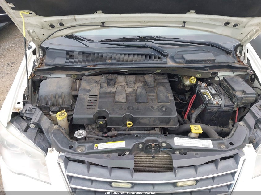 2010 Chrysler Town & Country New Limited VIN: 2A4RR7DX8AR456813 Lot: 42929731