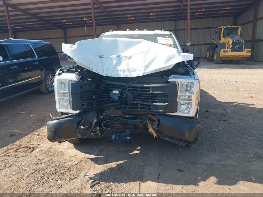 2025 Ford F-350 Chassis Xl VIN: 1FD8W3HT1SEC51757 Lot: 42929781