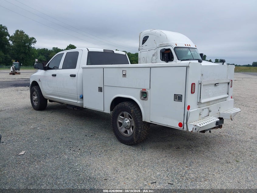 3C7WR9CL0JG239557 2018 RAM 3500 photo no. 3