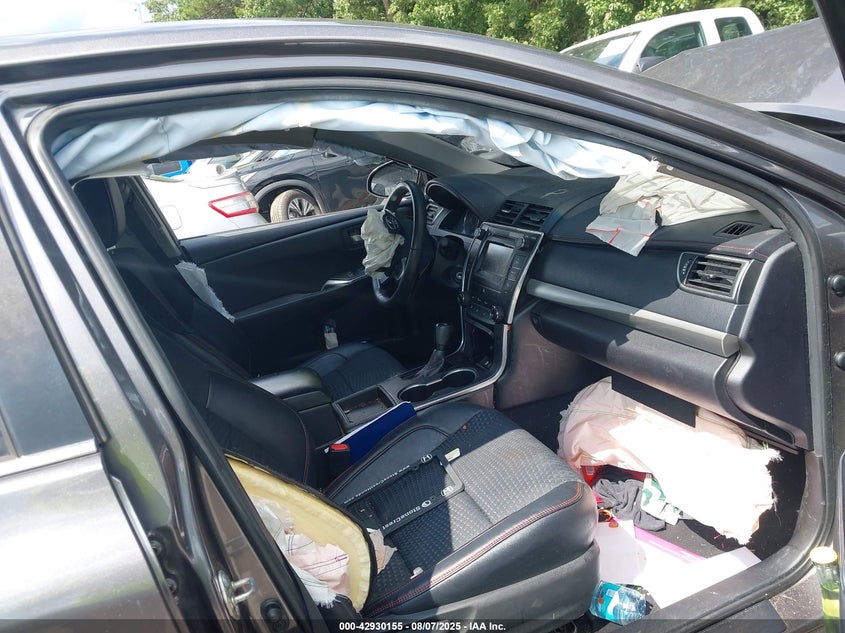 2015 TOYOTA CAMRY SE - 4T1BF1FK2FU105934