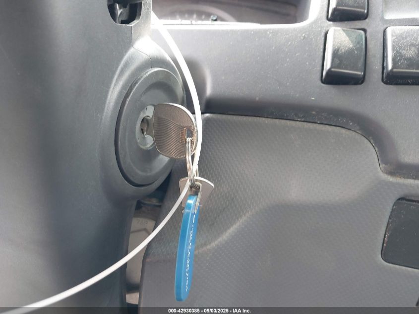 2017 Isuzu Npr Hd Gas Reg VIN: 54DC4W1B2HS807507 Lot: 42930385