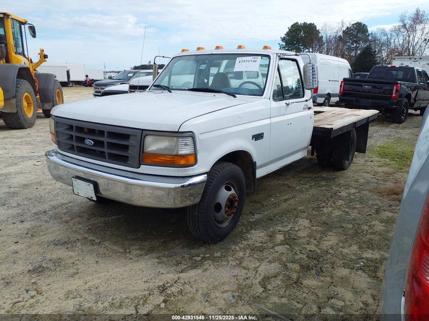 1FDJF37H1SNA36457 1995 FORD F350 photo no. 2