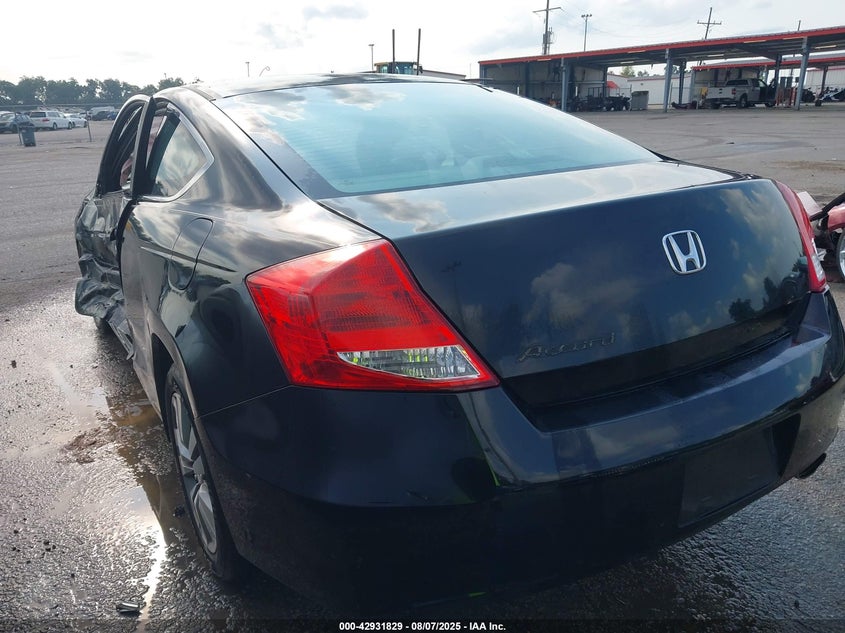 1HGCS1B3XBA000445 2011 HONDA ACCORD photo no. 3