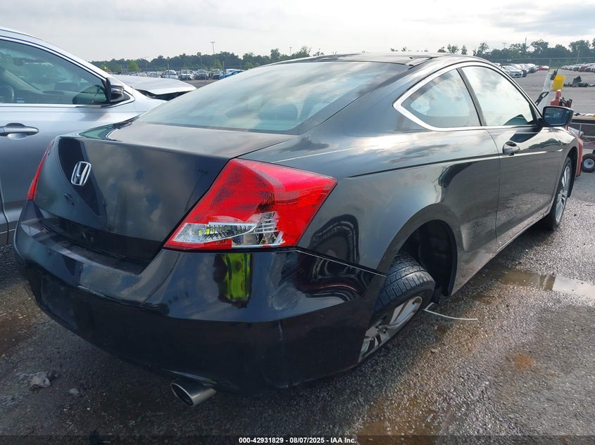 1HGCS1B3XBA000445 2011 HONDA ACCORD photo no. 4