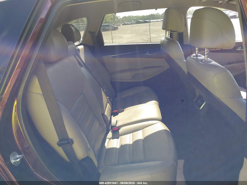 2017 Kia Sorento 3.3L Ex VIN: 5XYPHDA50HG286673 Lot: 42931841