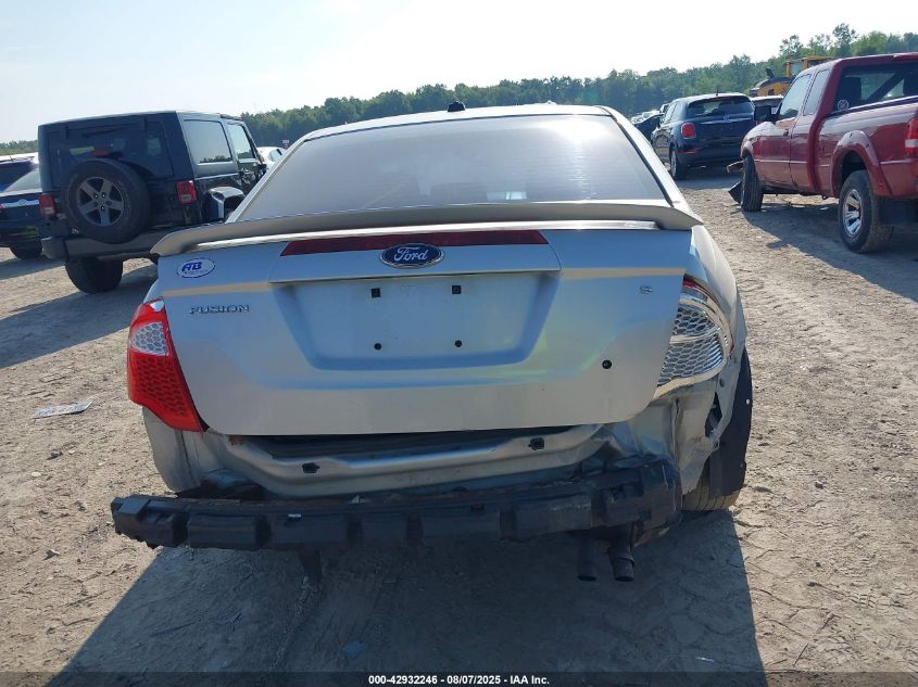 2010 Ford Fusion S VIN: 3FAHP0GA8AR395484 Lot: 42932246