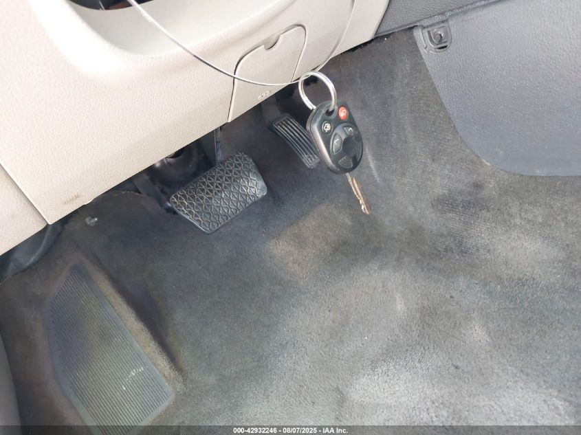 2010 Ford Fusion S VIN: 3FAHP0GA8AR395484 Lot: 42932246