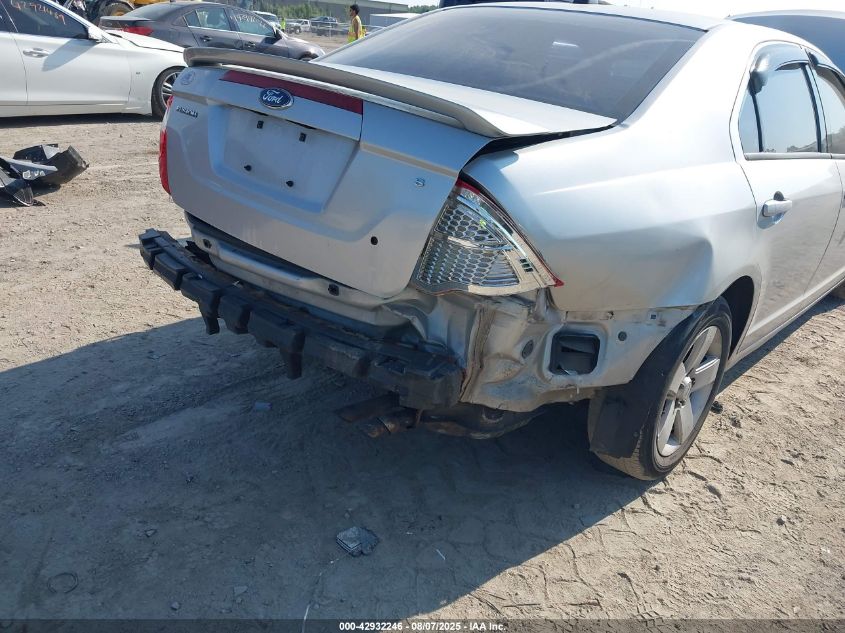 2010 Ford Fusion S VIN: 3FAHP0GA8AR395484 Lot: 42932246