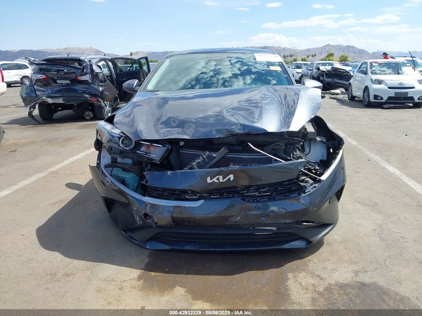 2024 Kia Forte Lxs VIN: 3KPF24AD7RE731185 Lot: 42932329