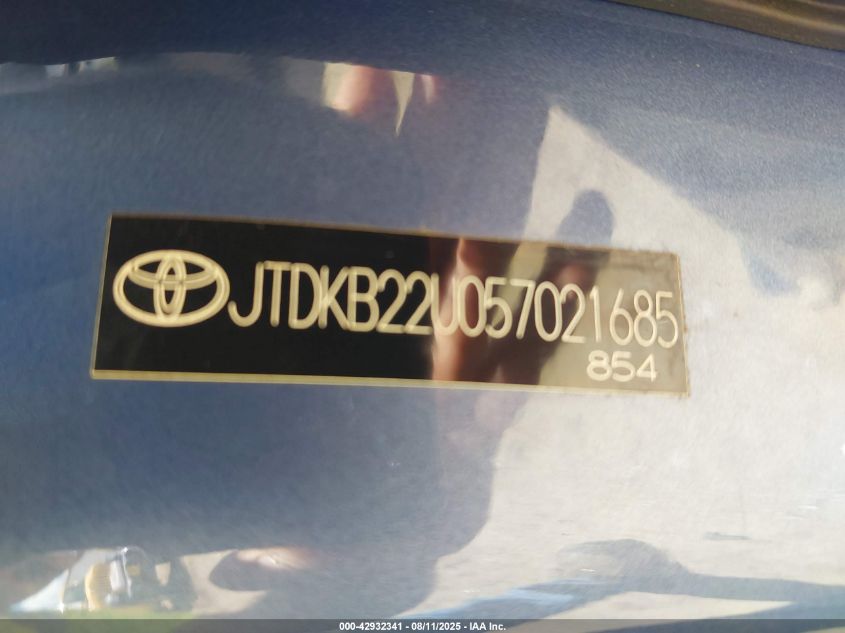 2005 Toyota Prius VIN: JTDKB22U057021684 Lot: 42932341