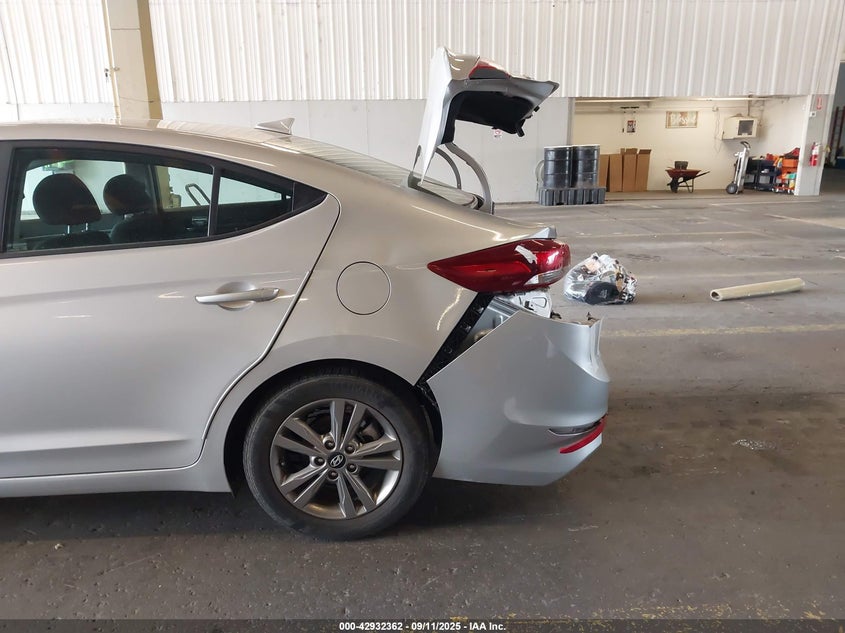 KMHD84LF6JU620889 2018 HYUNDAI ELANTRA photo no. 6