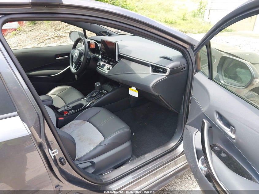 2023 TOYOTA COROLLA XSE - JTNC4MBE5P3211524